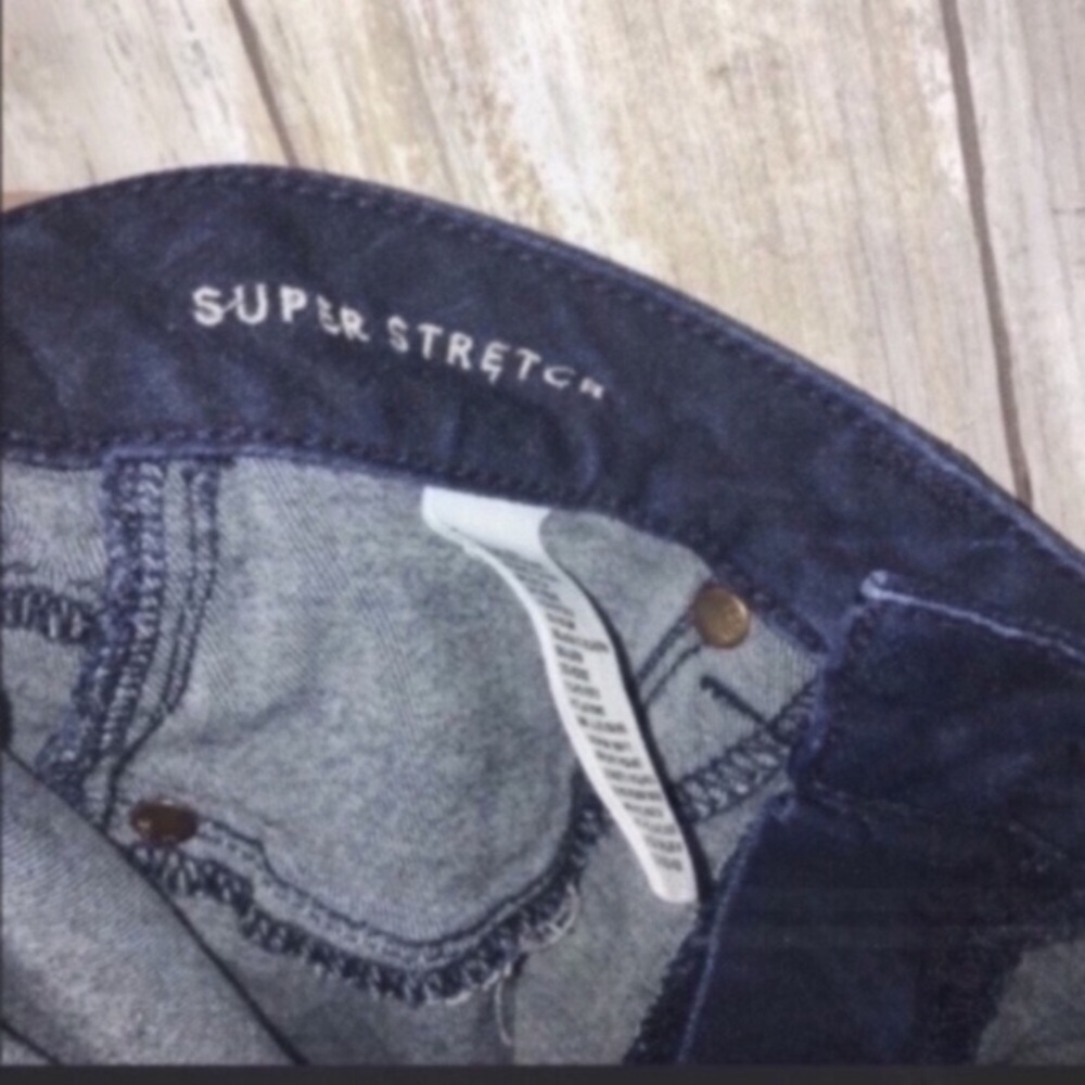 American Eagle Super Stretch Cutoff Shorts - Picture 6 of 7